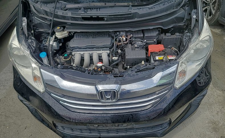HONDA FREED G PREMIUM ED 2015