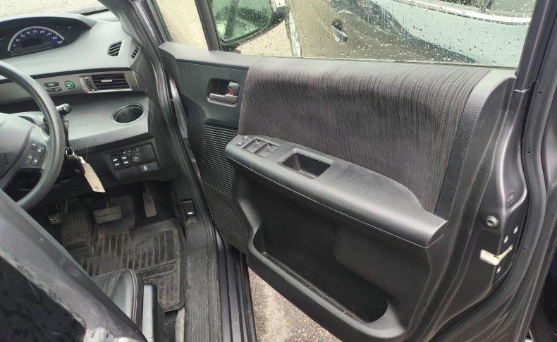 HONDA FREED SPIKE G Premium Edition 2015