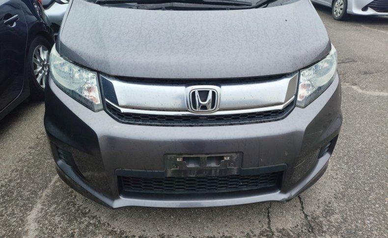 HONDA FREED SPIKE G Premium Edition 2015