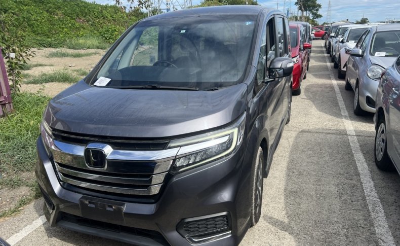 HONDA STEPWGN SPADA HONDA SENSING 8-SEATER 2020