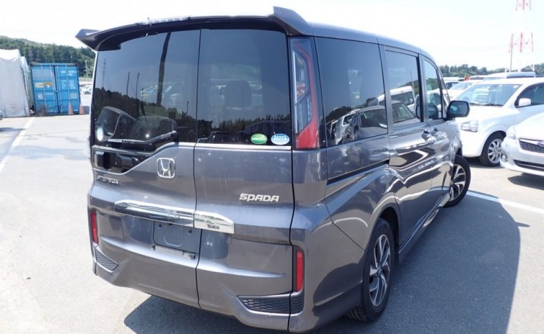 HONDA STEPWGN SPADA HONDA SENSING 8-SEATER 2020
