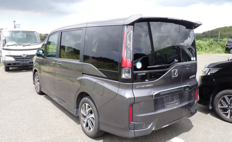 HONDA STEPWGN SPADA HONDA SENSING 8-SEATER 2020