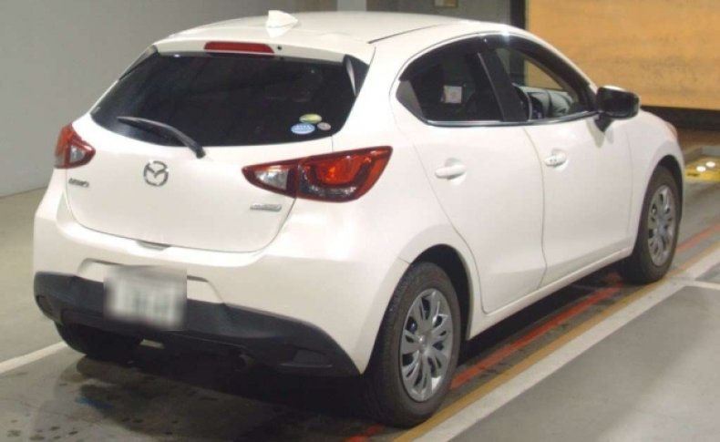 MAZDA DEMIO 13S 2014