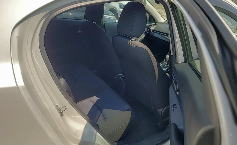 MAZDA DEMIO 13S 2014
