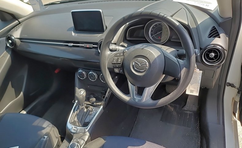 MAZDA DEMIO 13S 2014