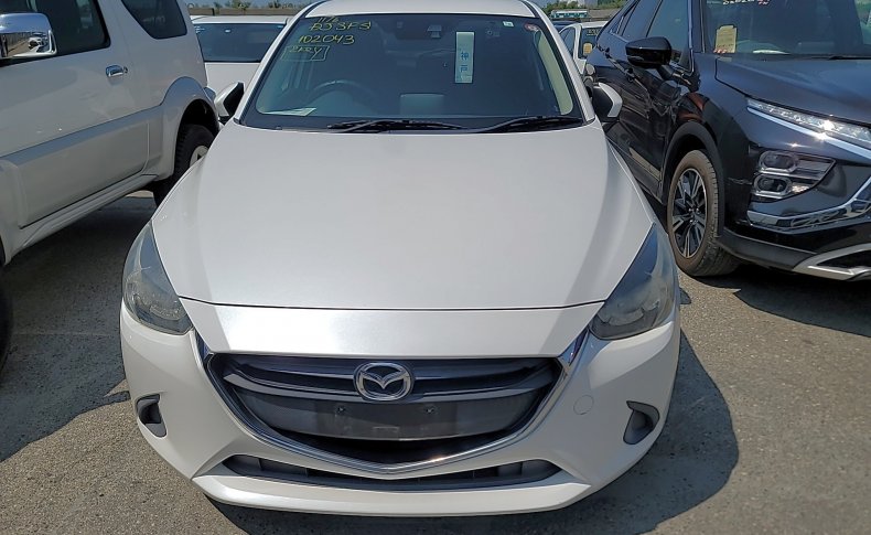 MAZDA DEMIO 13S 2014