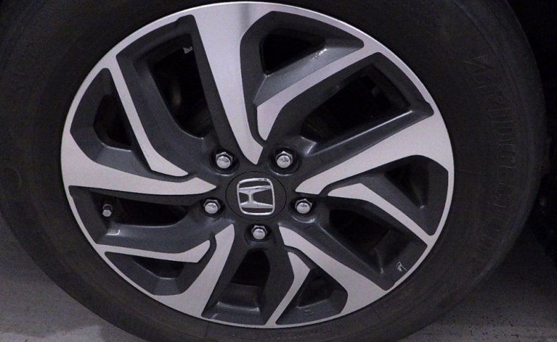 HONDA STEPWGN 1.5 Spada Honda Sensing 7 seater 2017