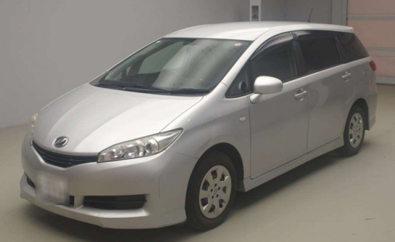 TOYOTA WISH 1.8X 2010
