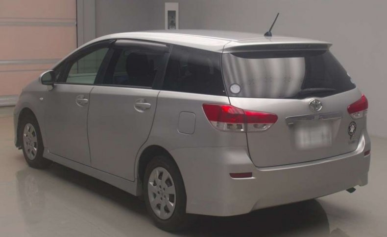 TOYOTA WISH 1.8X 2010