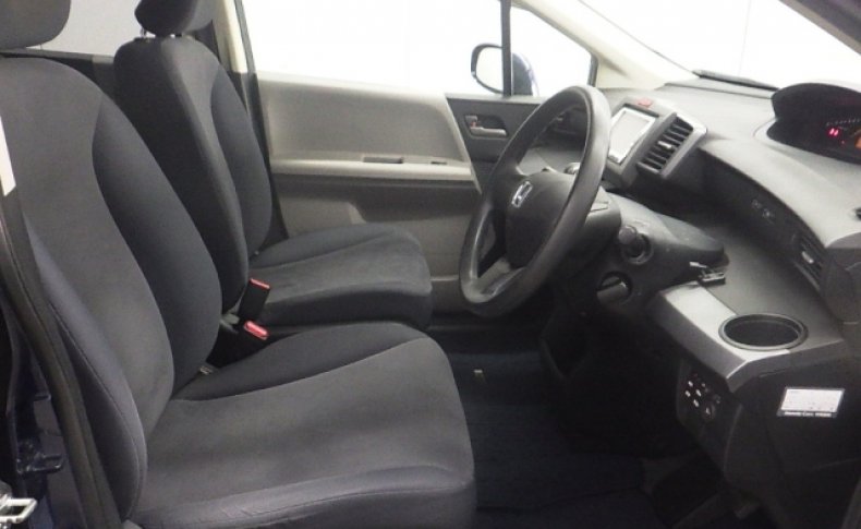 HONDA FREED G Just  7 Seats 2010