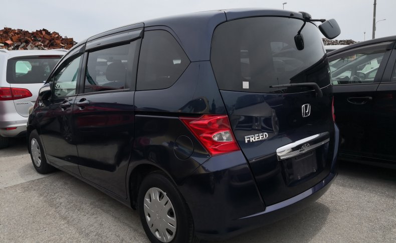 HONDA FREED G Just  7 Seats 2010