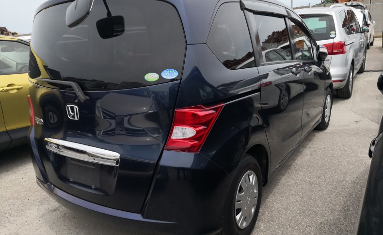 HONDA FREED G Just  7 Seats 2010