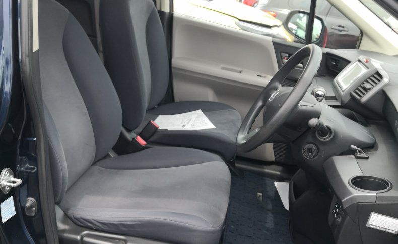 HONDA FREED G Just  7 Seats 2010