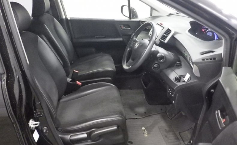 HONDA FREED G Premium Edition 7seats 2015
