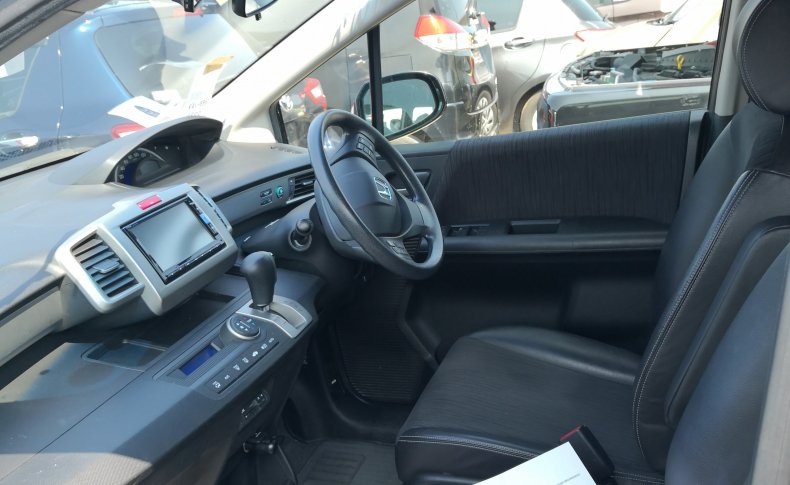 HONDA FREED G Premium Edition 7seats 2015