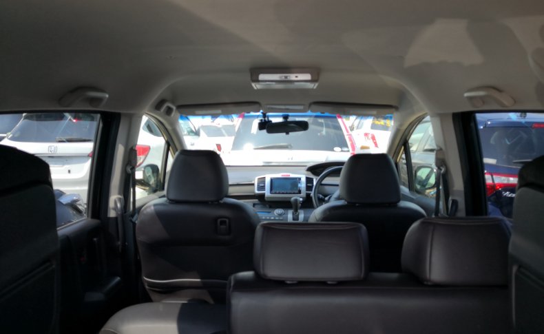 HONDA FREED G Premium Edition 7seats 2015