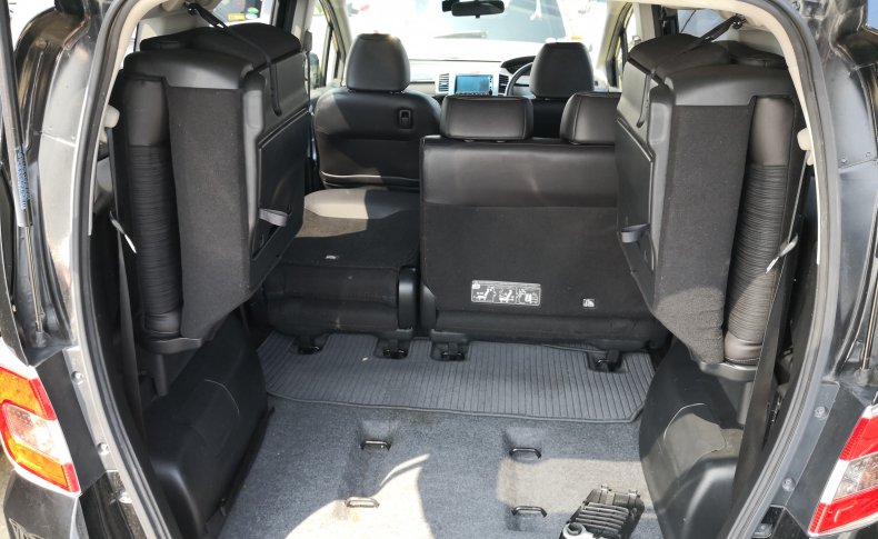 HONDA FREED G Premium Edition 7seats 2015