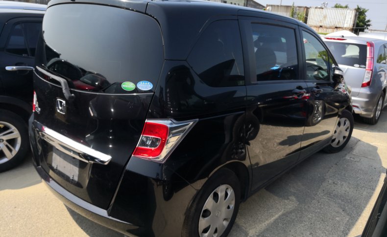 HONDA FREED G Premium Edition 7seats 2015