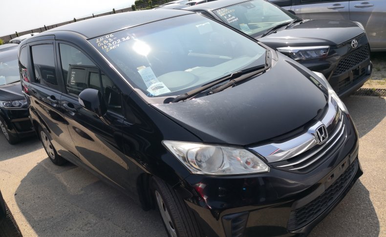 HONDA FREED G Premium Edition 7seats 2015