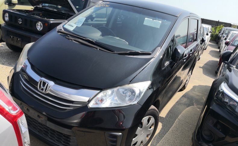 HONDA FREED G Premium Edition 7seats 2015