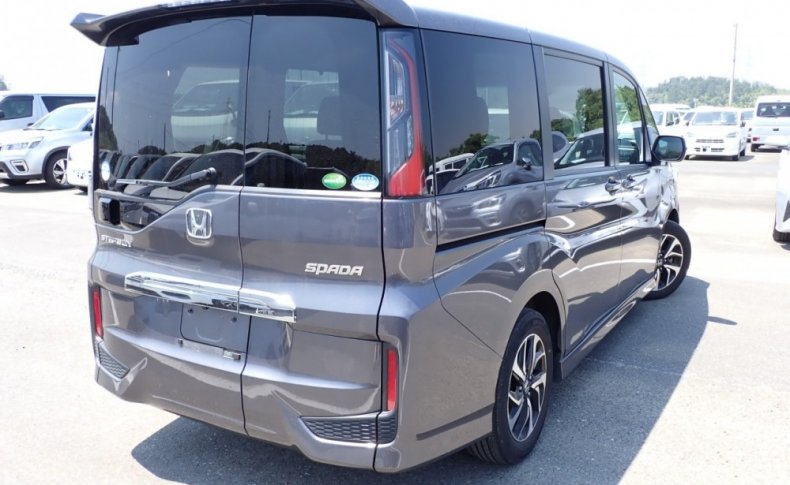 HONDA STEPWGN SPADA HONDA SENSING 8-SEATER 2020