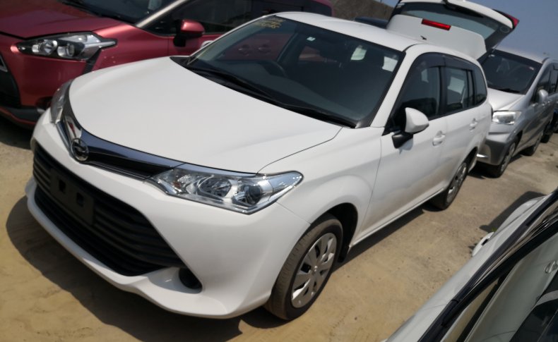 TOYOTA COROLLA FIELDER 1.5X 4WD 2015