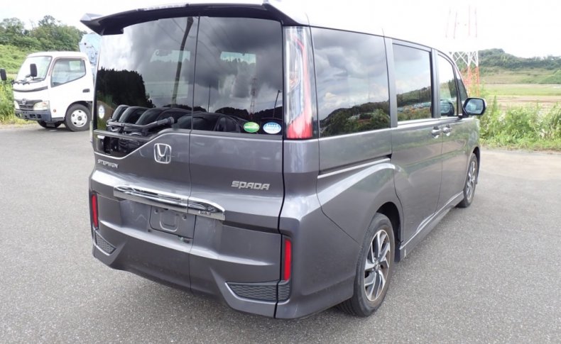 HONDA STEPWGN SPADA HONDA SENSING 8-SEATER 2020