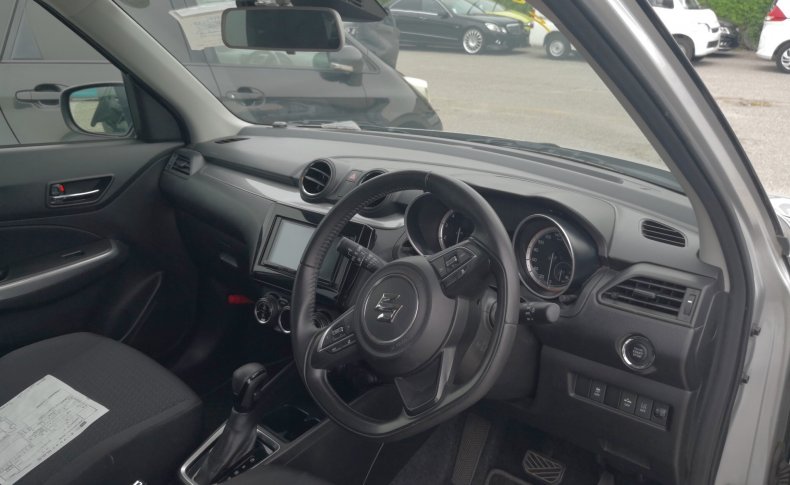 SUZUKI swift XG LIMITED 5D 2020