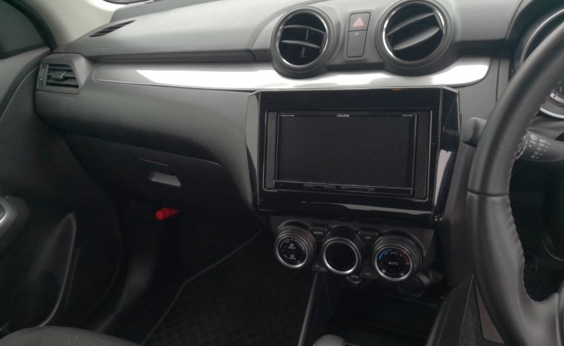 SUZUKI swift XG LIMITED 5D 2020