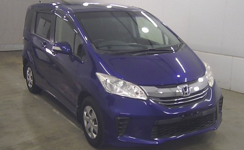 HONDA FREED G Premium Edition 6seats 2015