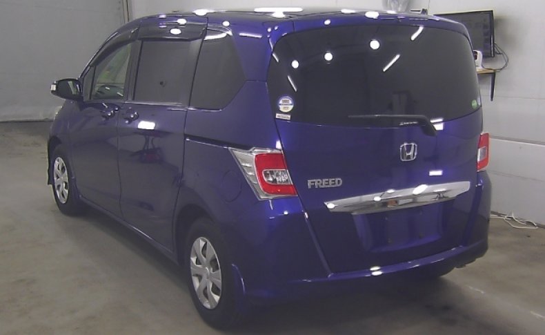 HONDA FREED G Premium Edition 6seats 2015