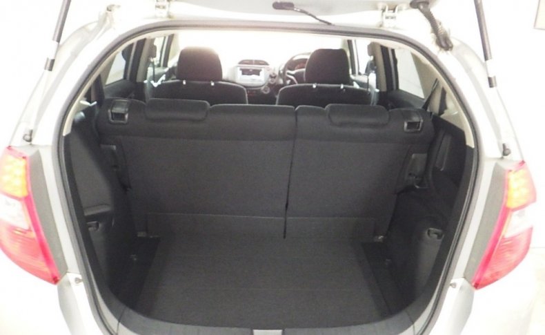 HONDA FIT 13G10th Anniversary 2011