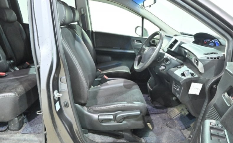 HONDA FREED G Premium Edition 7seats 2016