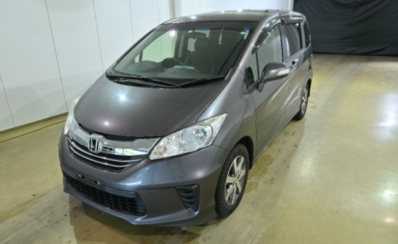 HONDA FREED G Premium Edition 7seats 2016