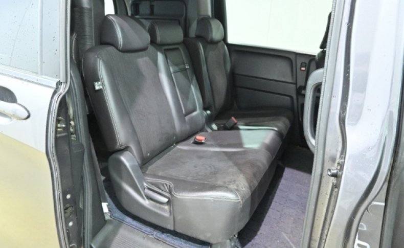 HONDA FREED G Premium Edition 7seats 2016