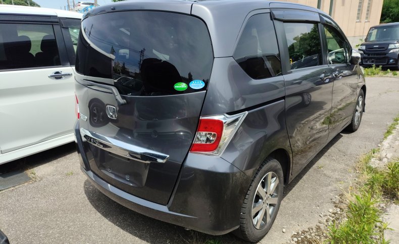 HONDA FREED G Premium Edition 7seats 2016