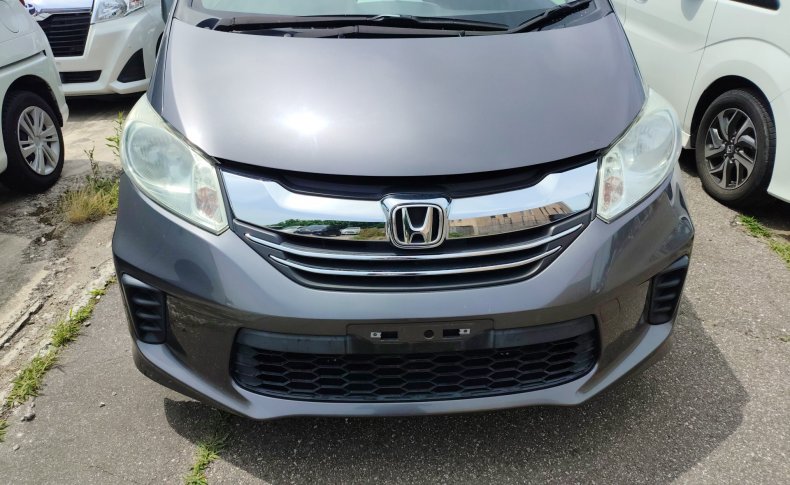 HONDA FREED G Premium Edition 7seats 2016