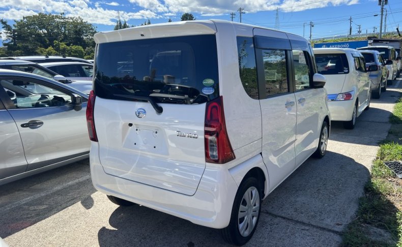 DAIHATSU TANTO L 2020