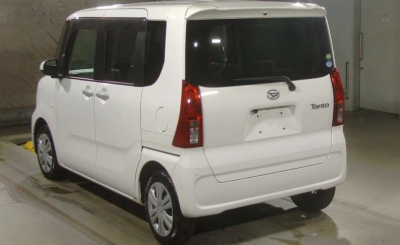 DAIHATSU TANTO L 2020