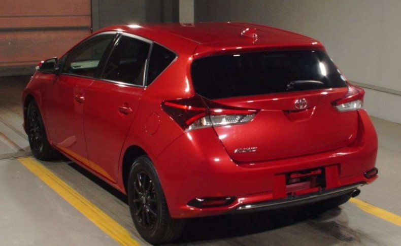 TOYOTA AURIS 120T 2015