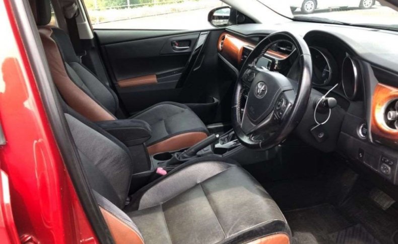 TOYOTA AURIS 120T 2015
