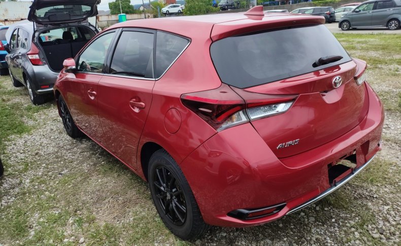 TOYOTA AURIS 120T 2015