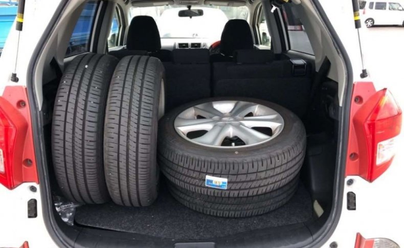 SUBARU TREZIA 1.3i Sports Limited 2012