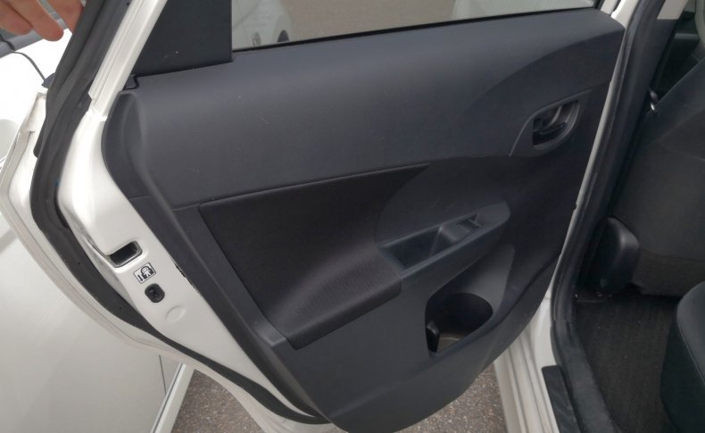 SUBARU TREZIA 1.3i Sports Limited 2012
