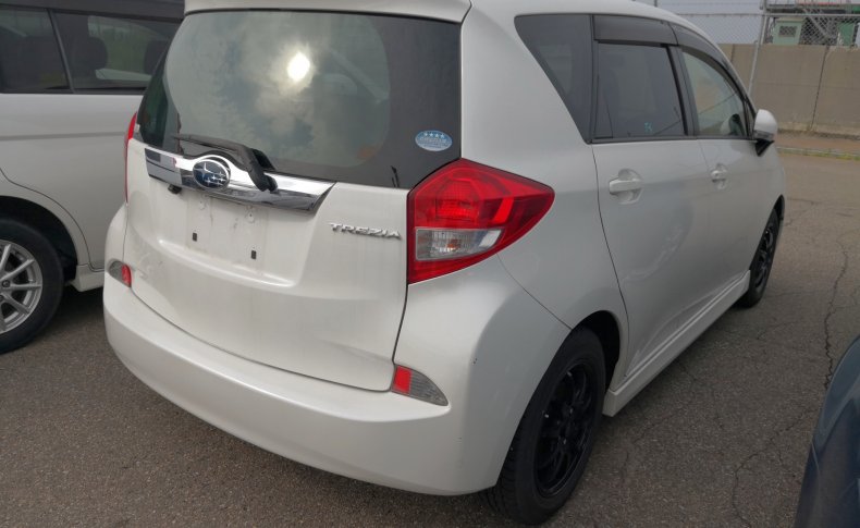 SUBARU TREZIA 1.3i Sports Limited 2012