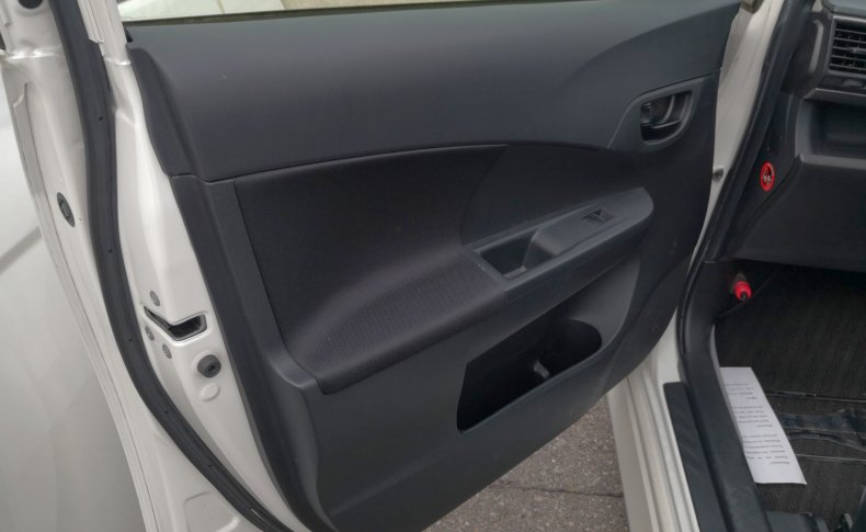 SUBARU TREZIA 1.3i Sports Limited 2012