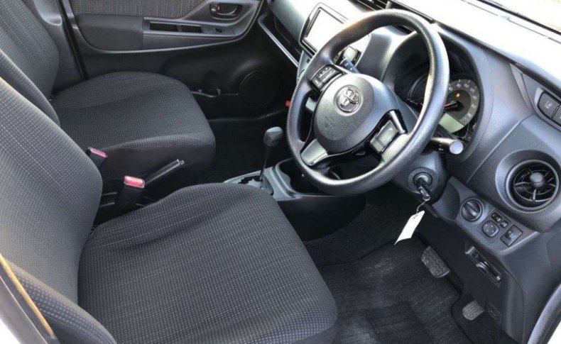TOYOTA VITZ F 2019