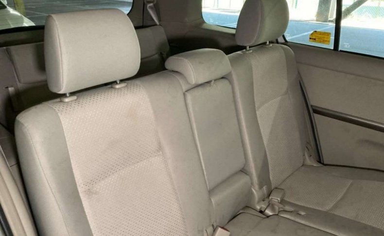 TOYOTA ISIS Platana Limited 2009