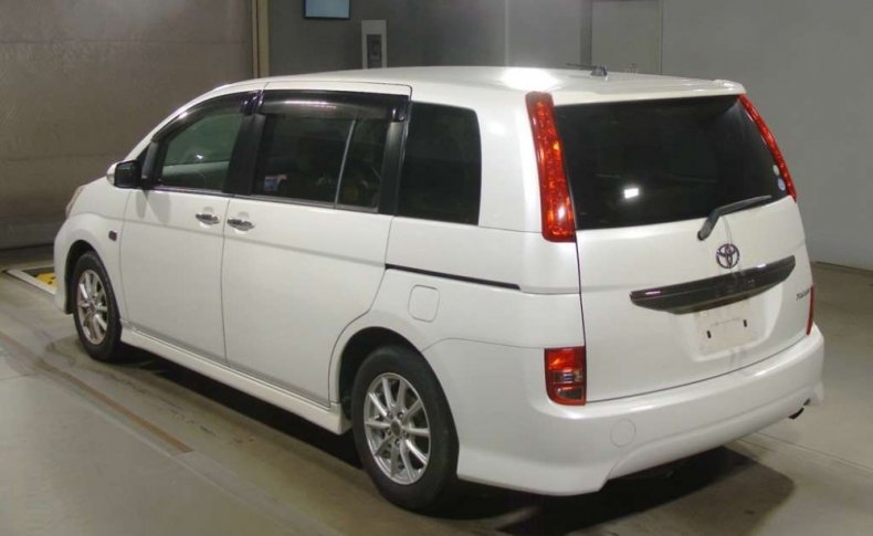 TOYOTA ISIS Platana Limited 2009