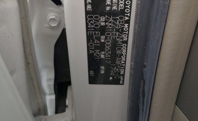 TOYOTA ISIS Platana Limited 2009